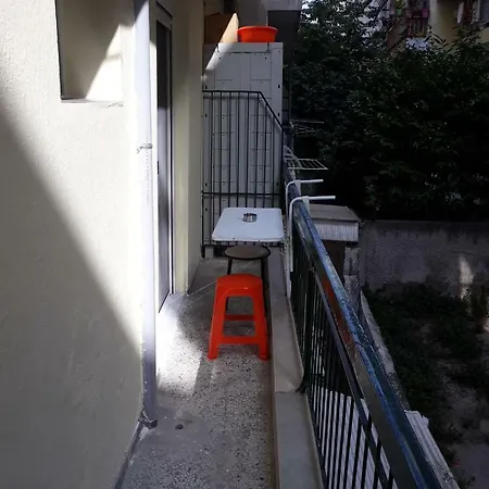 Apartment Kosta's 1 *